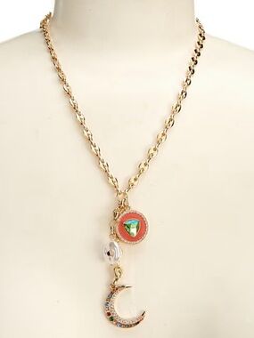Gemma Layne
Moon Charm Cluster Y Necklace